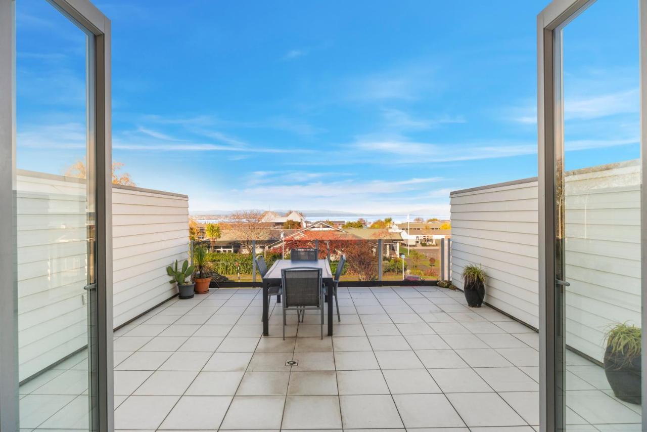 Lakeview Luxury - Taupo Holiday Apartment Exterior foto
